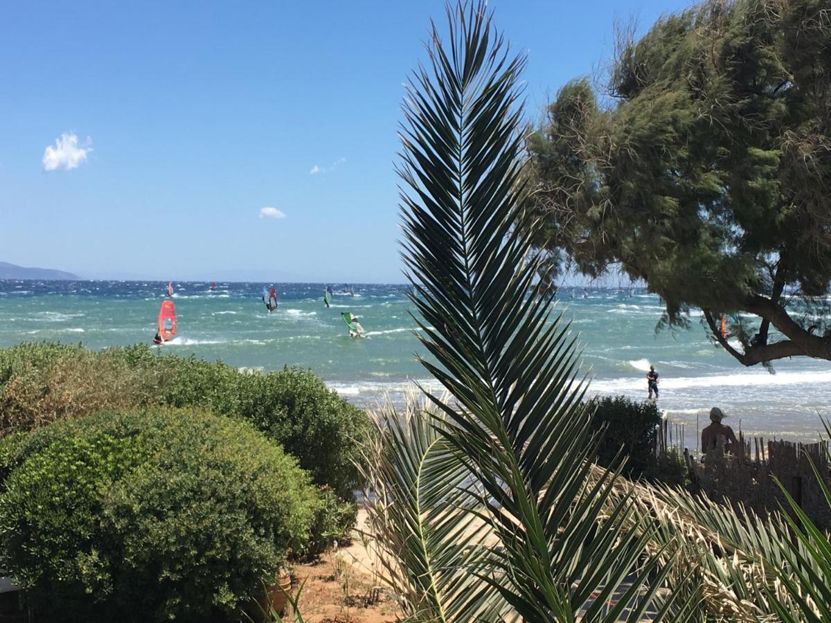 Windsurfing Seaside Apartment Artemida Esterno foto