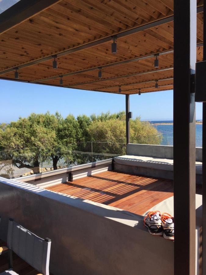 Windsurfing Seaside Apartment Artemida Esterno foto