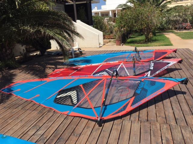 Windsurfing Seaside Apartment Artemida Esterno foto