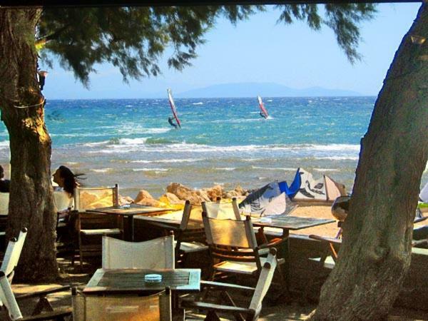 Windsurfing Seaside Apartment Artemida Esterno foto