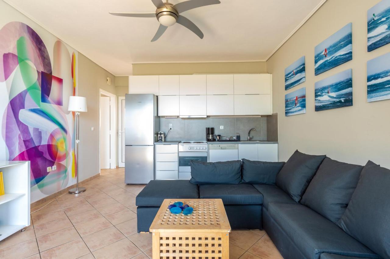 Windsurfing Seaside Apartment Artemida Esterno foto