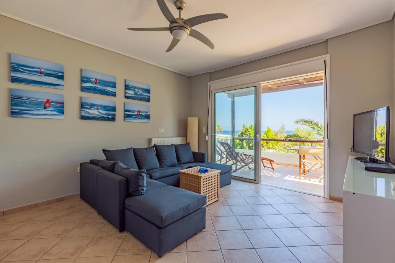Windsurfing Seaside Apartment Artemida Esterno foto
